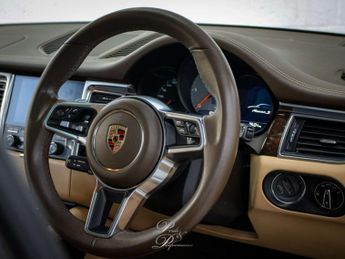 PORSCHE MACAN 3.0 Macan S D Semi-Auto 4WD 5dr