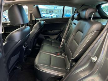 KIA SPORTAGE 1.6 Sportage 4 CRDi ISG Semi-Auto 5dr