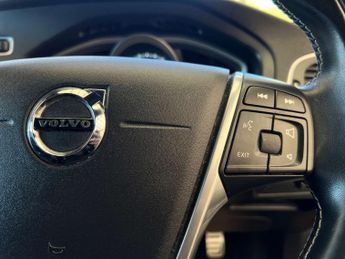VOLVO V40 1.5 V40 R-Design Pro T3 Auto 5dr