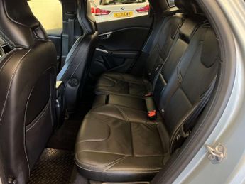 VOLVO V40 1.5 V40 R-Design Pro T3 Auto 5dr