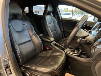VOLVO V40 1.5 V40 R-Design Pro T3 Auto 5dr