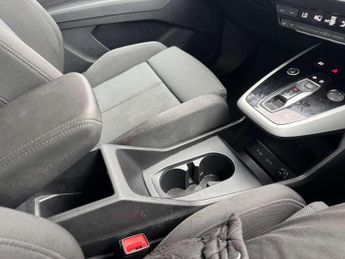 AUDI Q4 E-TRON Q4 e-tron Sport 35 5dr