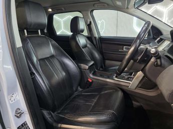 Land Rover Discovery Sport 2.0 TD4 HSE Black SUV 5dr Diesel Auto 4WD Euro 6 (s/s) (180 ps)