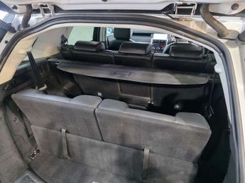 Land Rover Discovery Sport 2.0 TD4 HSE Black SUV 5dr Diesel Auto 4WD Euro 6 (s/s) (180 ps)