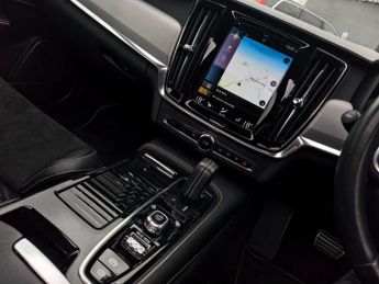VOLVO S90 2.0 S90 R-Design+ T8 PHEV AWD Auto 4WD 4dr