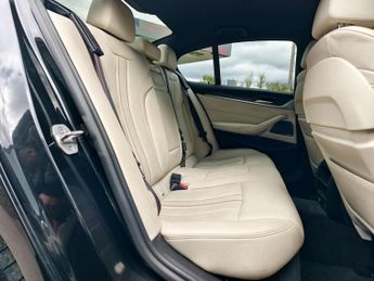 BMW 5 SERIES 3.0 530d xDrive M Sport MHEV Auto 4WD 4dr