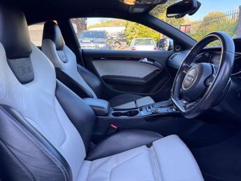 AUDI S5 3.0 S5 V6T Black Edition TFSI Quattro Semi-Auto 4WD 2dr