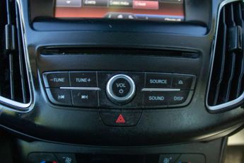 FORD FOCUS 1.6 Focus Titanium Auto 5dr