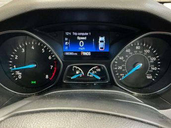 FORD FOCUS 1.6 Focus Titanium Auto 5dr
