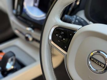 VOLVO XC60 2.0 XC60 + B4 MHEV Auto 5dr