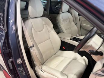 VOLVO XC60 2.0 XC60 + B4 MHEV Auto 5dr