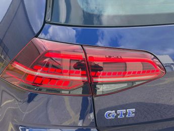 VOLKSWAGEN GOLF 1.4 Golf GTE Semi-Automatic 5dr ★NATIONAL DELIVERY★