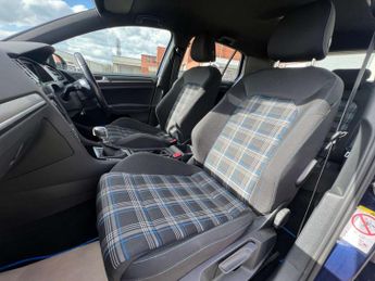 VOLKSWAGEN GOLF 1.4 Golf GTE Semi-Automatic 5dr ★NATIONAL DELIVERY★