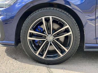 VOLKSWAGEN GOLF 1.4 Golf GTE Semi-Automatic 5dr ★NATIONAL DELIVERY★