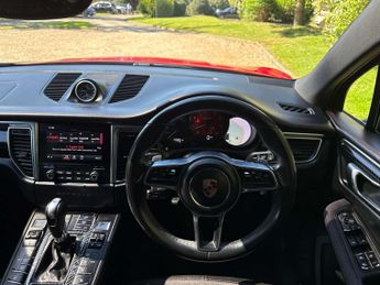 Porsche Macan 3.0 Macan GTS Semi-Auto 4WD 5dr