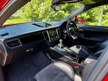 Porsche Macan 3.0 Macan GTS Semi-Auto 4WD 5dr