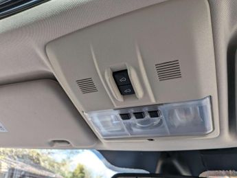 Land Rover DISCOVERY 3.0 Discovery HSE SDV6 Auto 4WD 5dr