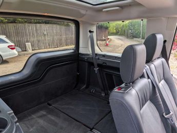 Land Rover DISCOVERY 3.0 Discovery HSE SDV6 Auto 4WD 5dr