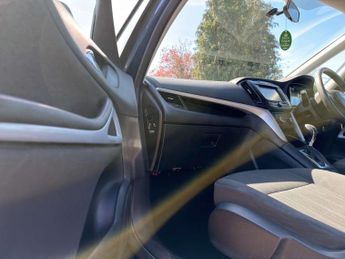 Vauxhall Zafira Tourer 1.4i Turbo Design MPV 5dr Petrol Auto Euro 6 (140 ps)