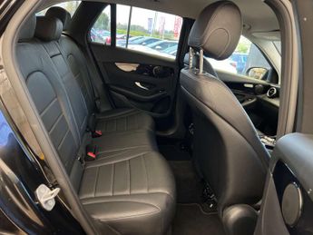MERCEDES-BENZ GLC 2.1 GLC 220 Urban Edition D 4Matic Auto 4WD 5dr