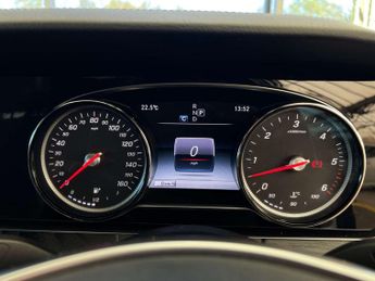 MERCEDES-BENZ E-CLASS 3.0 E 350 D AMG Line Premium Auto 4dr