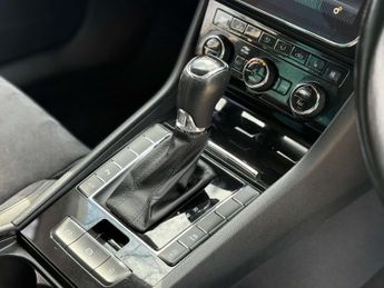 Skoda SUPERB 2.0 Superb SE L Executive TDI Semi-Auto 5dr