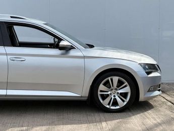 Skoda SUPERB 2.0 Superb SE L Executive TDI Semi-Auto 5dr
