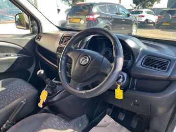 VAUXHALL COMBO 1.2 Combo 2300 L1H1 CDTi 5 Seater Crew Van