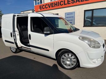 VAUXHALL COMBO 1.2 Combo 2300 L1H1 CDTi 5 Seater Crew Van