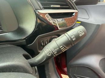 VAUXHALL CORSA Corsa E SE Nav Premium 5dr