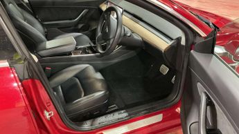 TESLA MODEL 3 Model 3 Performance AWD 4WD 4dr