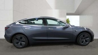 TESLA MODEL 3 Model 3 Standard Range + 4dr