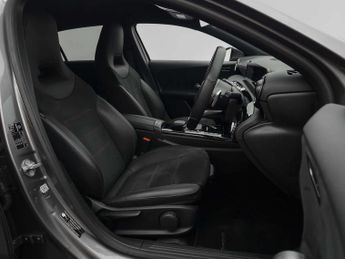 MERCEDES-BENZ A-CLASS 1.3 A 180 AMG Line Executive Auto 5dr