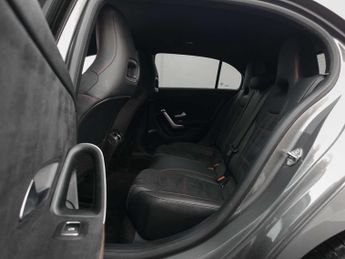 MERCEDES-BENZ A-CLASS 1.5 A 180 AMG Line Executive D Auto 5dr
