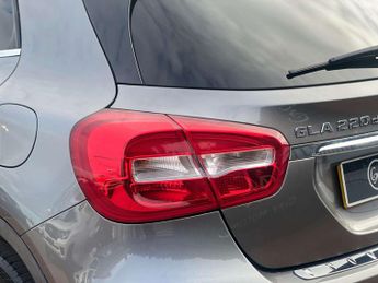 Mercedes-Benz GLA 2.1 GLA 220 AMG Line D 4Matic Auto 4WD 5dr