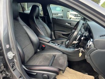 Mercedes-Benz GLA 2.1 GLA 220 AMG Line D 4Matic Auto 4WD 5dr
