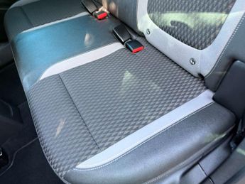 VAUXHALL CROSSLAND X 1.5 Crossland X Elite TD Auto 5dr