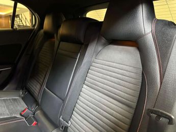 Mercedes-Benz GLA 2.0 GLA250 AMG Line Premium 4Matic Auto 4WD 5dr