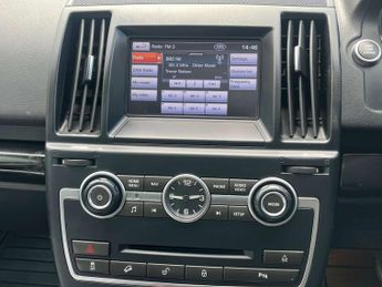 Land Rover FREELANDER 2.2 Freelander Luxury HSE SD4 Auto 4WD 5dr
