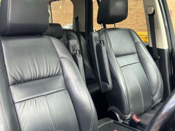 Land Rover FREELANDER 2.2 Freelander Luxury HSE SD4 Auto 4WD 5dr