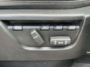 Land Rover FREELANDER 2.2 Freelander Luxury HSE SD4 Auto 4WD 5dr