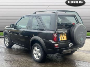 Land Rover FREELANDER 2.0 Freelander Adventurer TD Auto 4WD 3dr