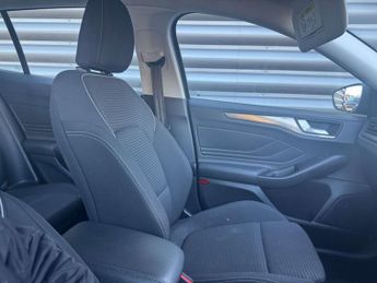 FORD FOCUS 1.5 Focus Titanium TDCI Auto 5dr