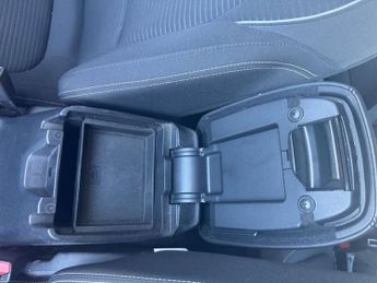 FORD FOCUS 1.5 Focus Titanium TDCI Auto 5dr