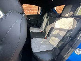 PEUGEOT 208 208 GT Ev 5dr