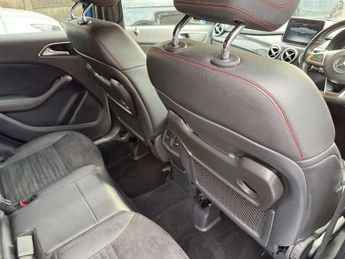 MERCEDES-BENZ B-CLASS 1.5 B 180 AMG Line Premium D Auto 5dr