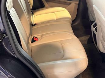 Land Rover Range Rover Evoque 2.0 TD4 SE SUV 5dr Diesel Auto 4WD Euro 6 (s/s) (180 ps)