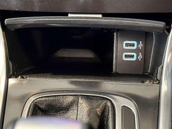 Ford Edge 2.0 TDCi ST-Line SUV 5dr Diesel Powershift AWD Euro 6 (s/s) (210