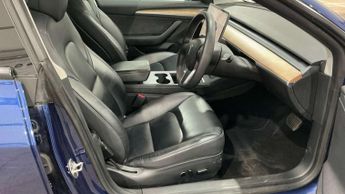 TESLA MODEL 3 Model 3 Standard Range + 4dr