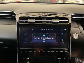 HYUNDAI TUCSON 1.6 Tucson Premium TGDi PHEV 4x4 Auto 4WD 5dr